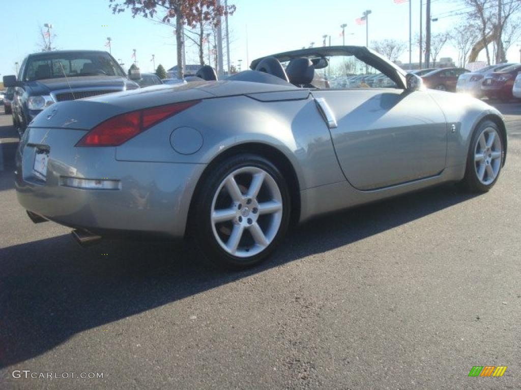 2004 350Z Touring Roadster - Liquid Aluminum Metallic / Carbon Black photo #4