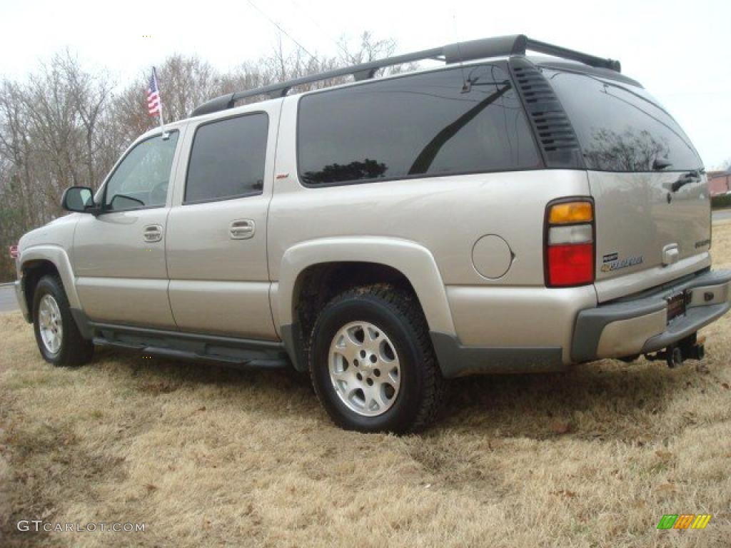 2005 Suburban 1500 Z71 - Silver Birch Metallic / Gray/Dark Charcoal photo #4