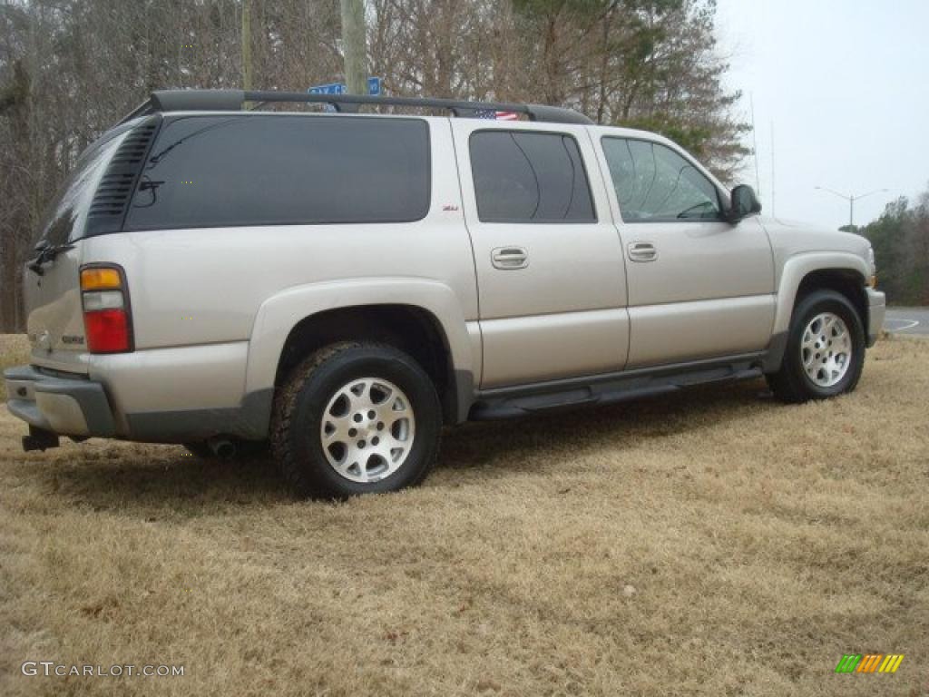 2005 Suburban 1500 Z71 - Silver Birch Metallic / Gray/Dark Charcoal photo #5