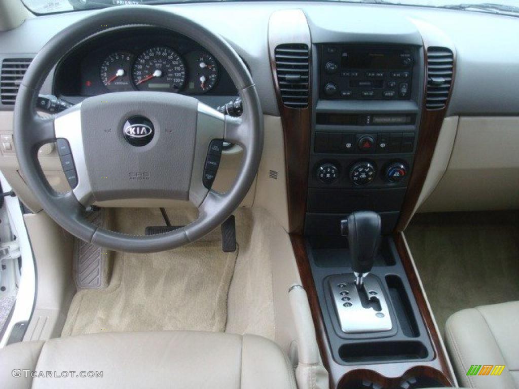 2006 Kia Sorento EX 4x4 Dashboard Photos