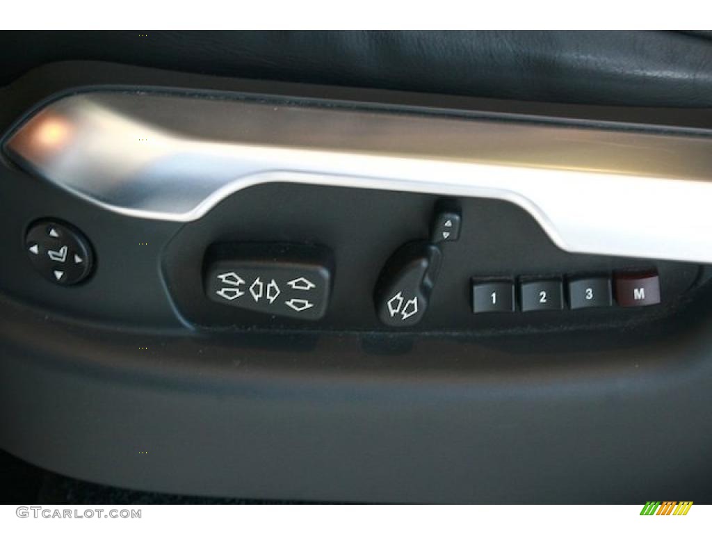 2010 Land Rover Range Rover Supercharged Controls Photo #44709578