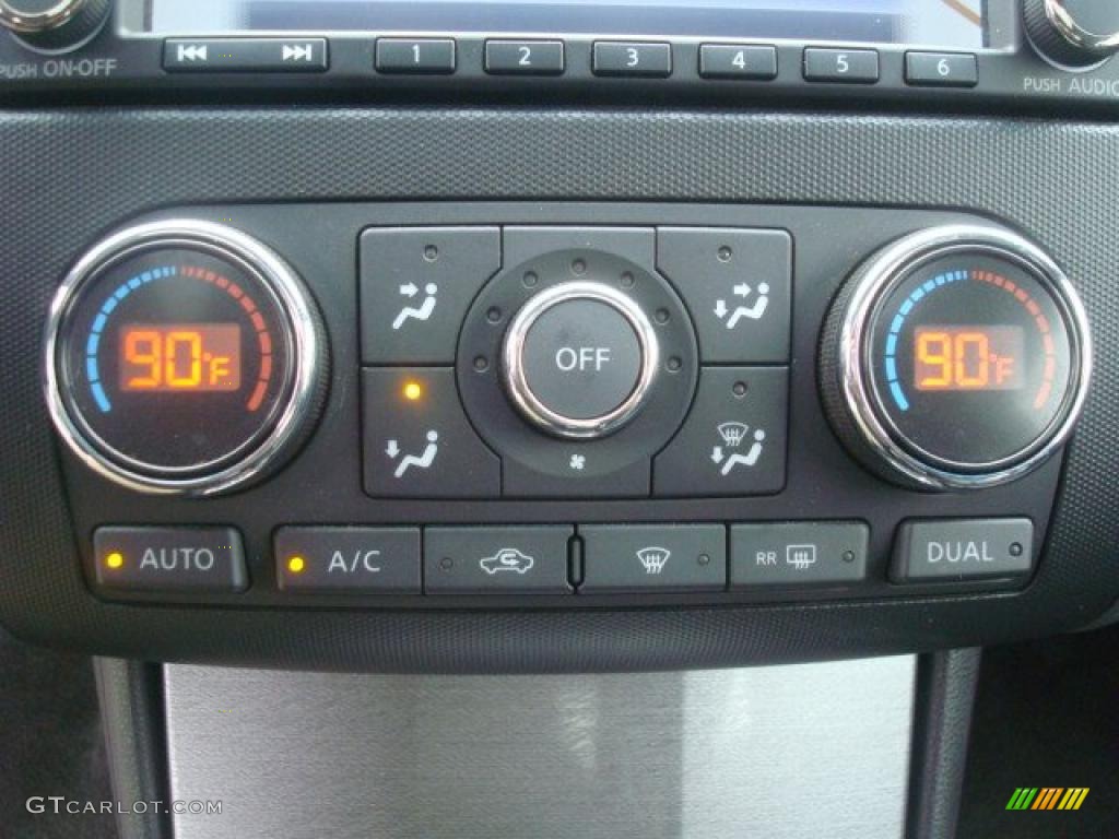 2010 Nissan Altima 3.5 SR Coupe Controls Photos