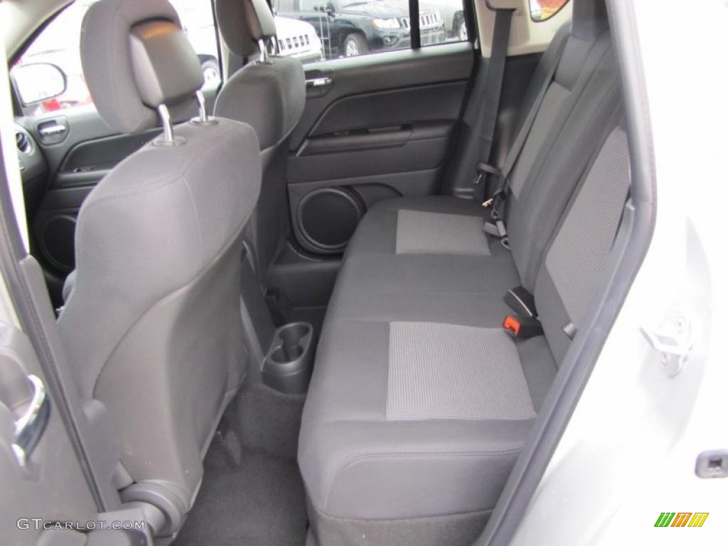 Dark Slate Gray Interior 2011 Jeep Compass 2.0 Latitude Photo #44710747