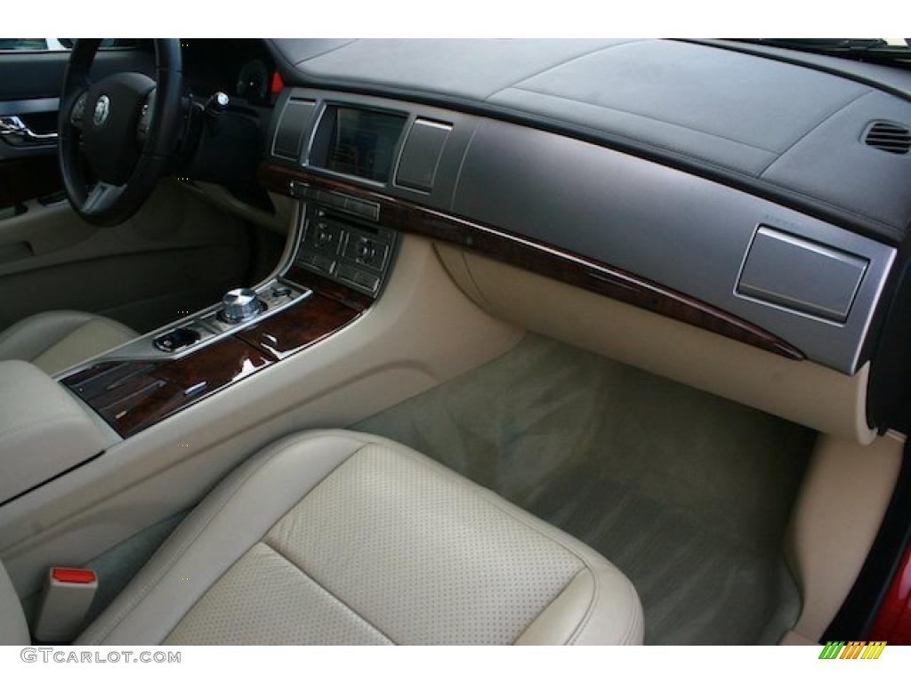 2009 XF Supercharged - Radiance Red Metallic / Champagne/Truffle photo #31