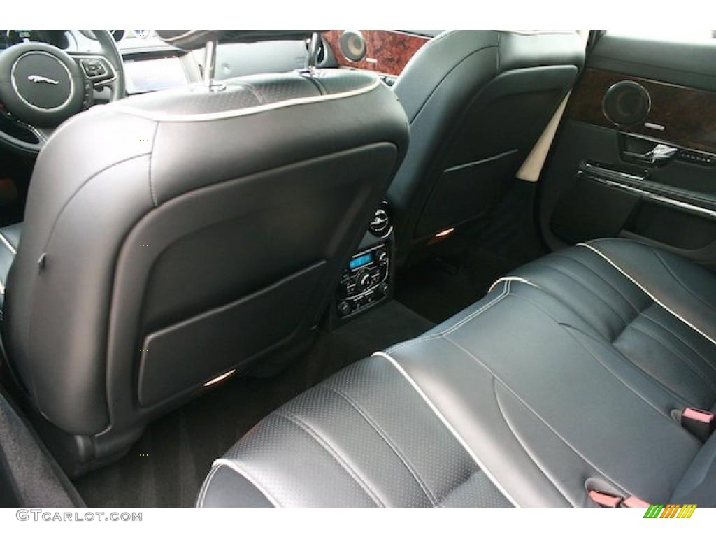 Jet Black/Jet Black Interior 2011 Jaguar XJ XJ Photo #44712755