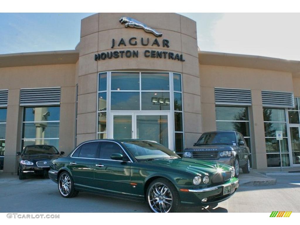 Jaguar Racing Green Jaguar XJ