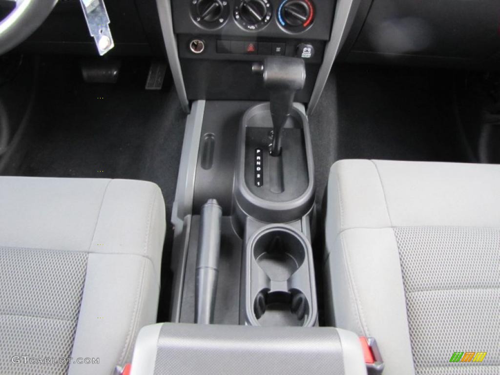 2008 Jeep Wrangler Unlimited Sahara 4 Speed Automatic Transmission Photo #44715403