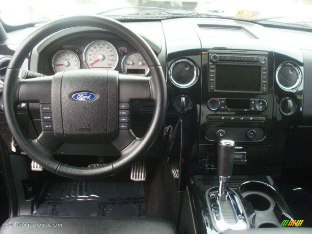 2007 Ford F150 Harley-Davidson SuperCrew 4x4 Black Dashboard Photo #44716315
