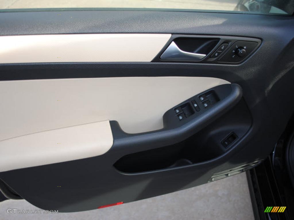 2011 Volkswagen Jetta SE Sedan Cornsilk Beige Door Panel Photo #44719229