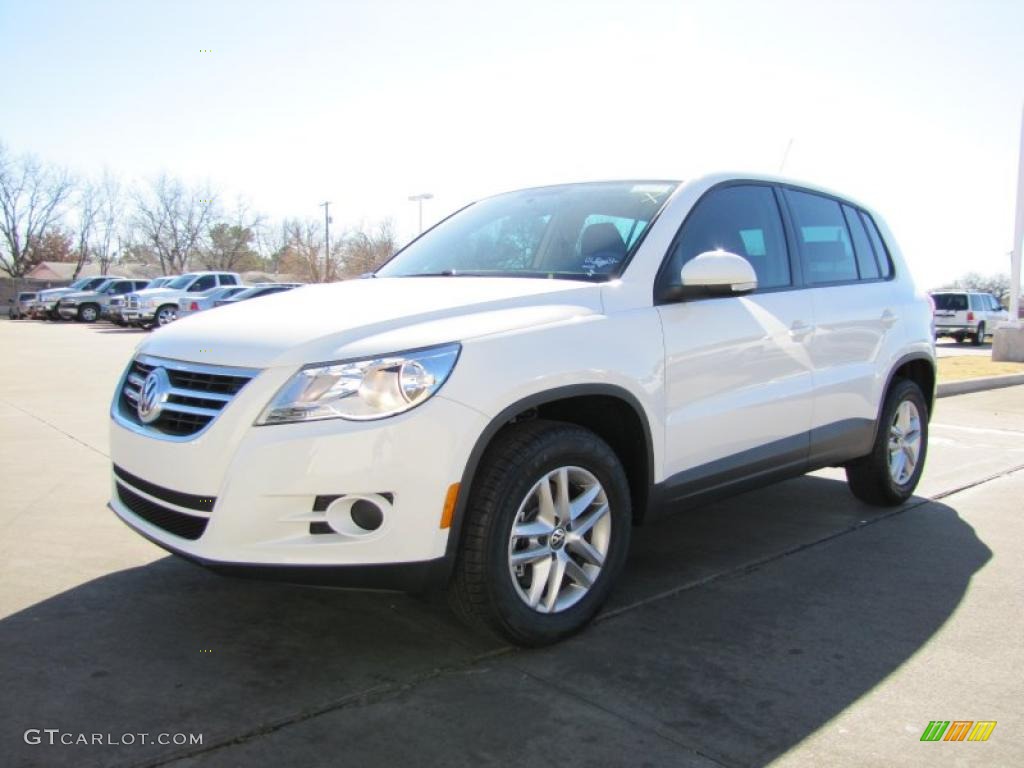 2011 Tiguan S - Candy White / Charcoal photo #1