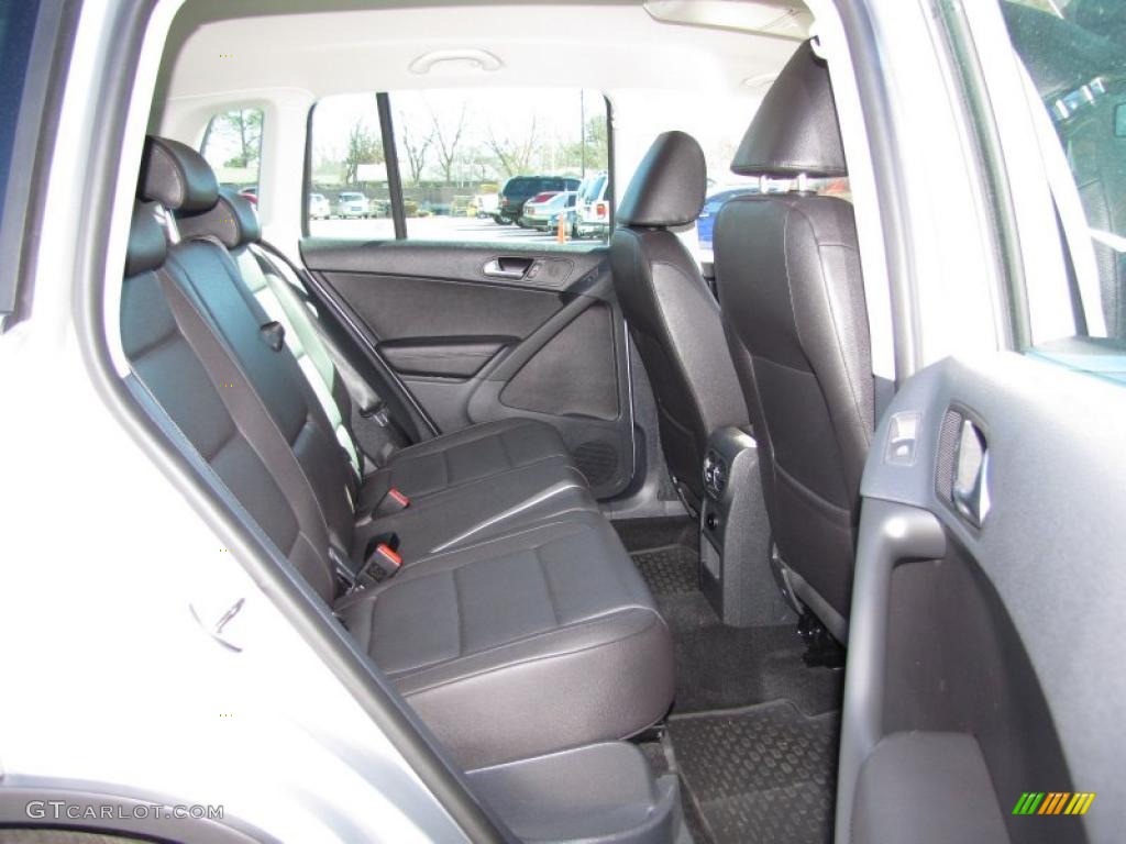 Charcoal Interior 2011 Volkswagen Tiguan SE Photo #44721204