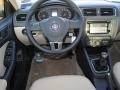 Candy White - Jetta SE Sedan Photo No. 4