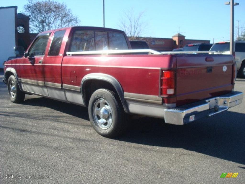 1996 Dakota SLT Extended Cab - Claret Red Pearl Metallic / Beige photo #4