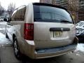 2008 Light Sandstone Metallic Dodge Grand Caravan SE  photo #17