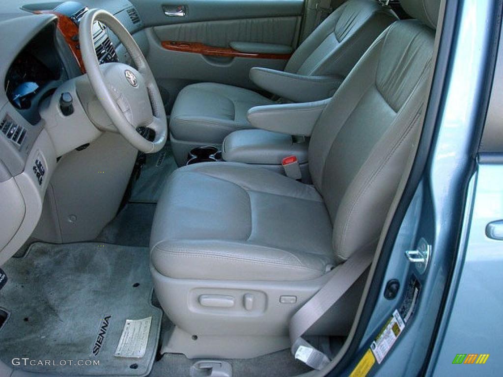 Stone Interior 2009 Toyota Sienna XLE Photo #44724672