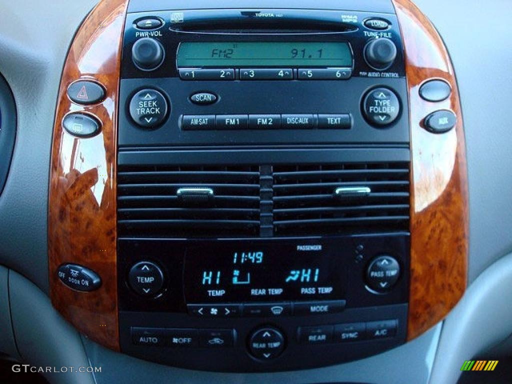 2009 Toyota Sienna XLE Controls Photo #44724732