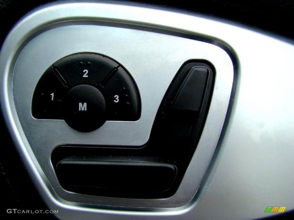 2008 Mercedes-Benz ML 350 4Matic Controls Photo #44725224