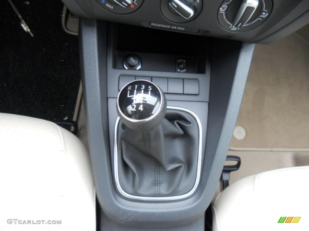 2011 Volkswagen Jetta SE Sedan 5 Speed Manual Transmission Photo #44727129