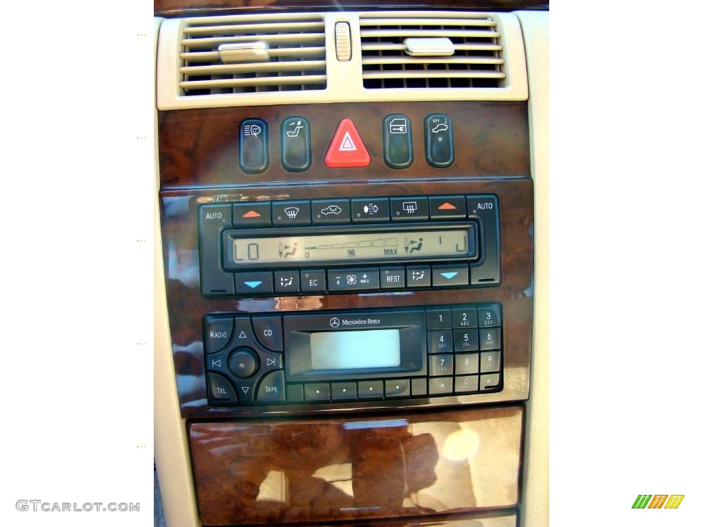 2002 Mercedes-Benz E 430 Sedan Controls Photo #44727401