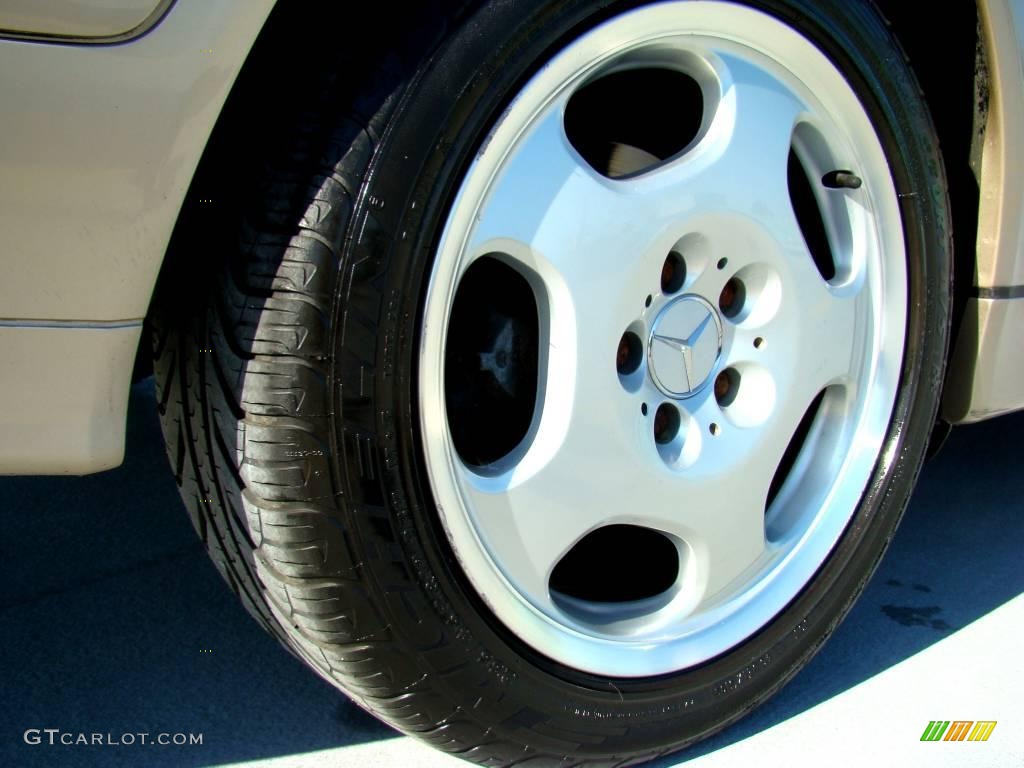 2002 Mercedes-Benz E 430 Sedan Wheel Photo #44727645