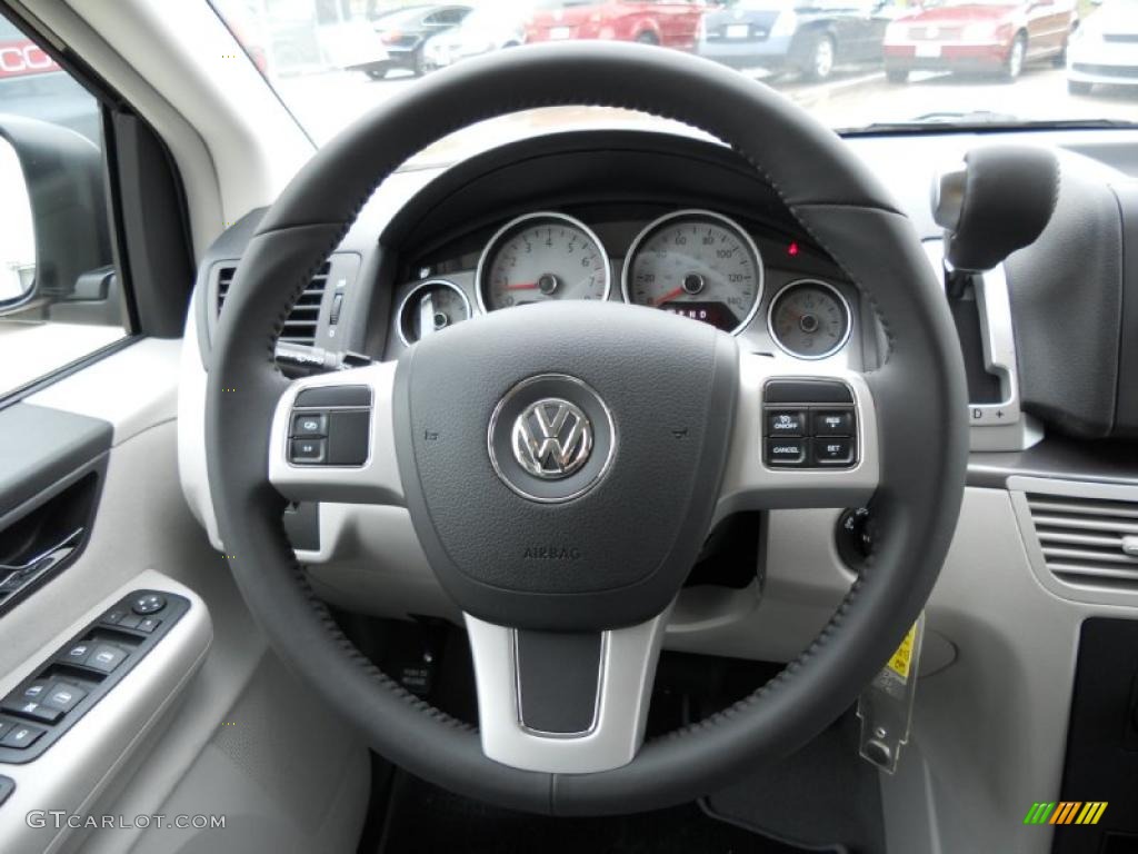 2011 Volkswagen Routan S Aero Gray Steering Wheel Photo #44727905