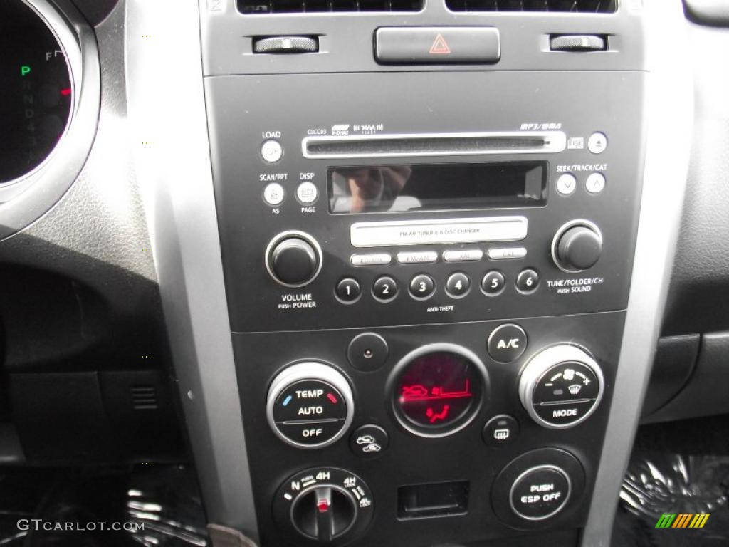 2008 Suzuki Grand Vitara XSport 4x4 Controls Photo #44730376
