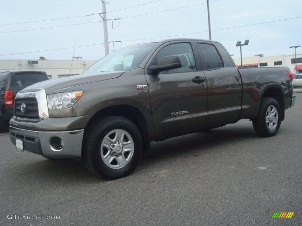 2008 Tundra Double Cab 4x4 - Pyrite Mica / Beige photo #7