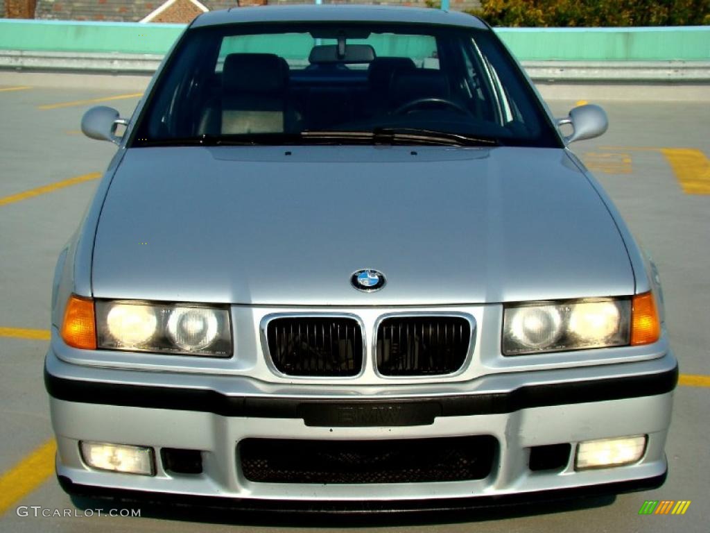 Arctic Silver Metallic BMW M3