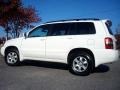 Super White - Highlander V6 4WD Photo No. 6