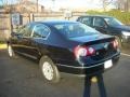 Deep Black - Passat Turbo Sedan Photo No. 4