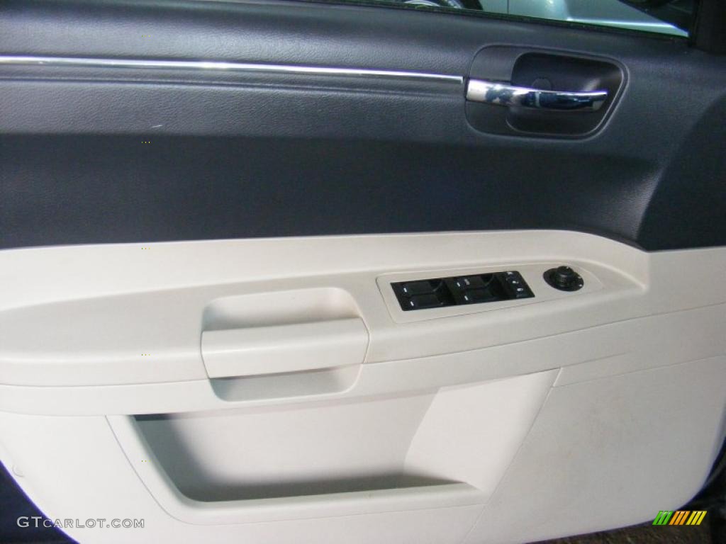 2007 300  - Silver Steel Metallic / Dark Slate Gray/Light Graystone photo #28