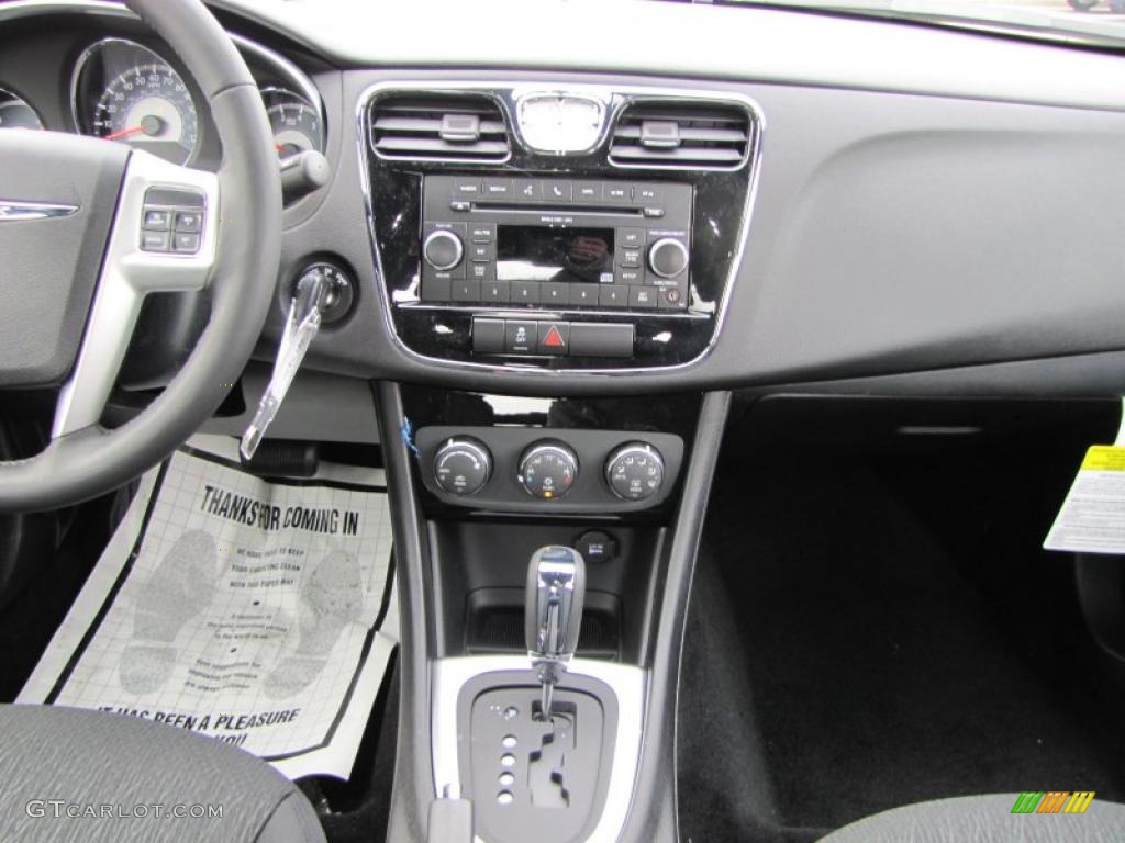 2011 Chrysler 200 Touring Black Dashboard Photo #44737362