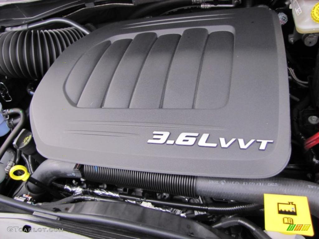 2011 Chrysler Town & Country Limited 3.6 Liter DOHC 24-Valve VVT Pentastar V6 Engine Photo #44737634