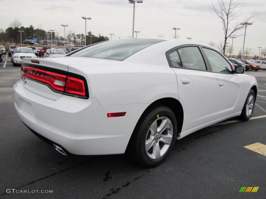 2011 Charger SE - Bright White / Black/Light Frost Beige photo #3