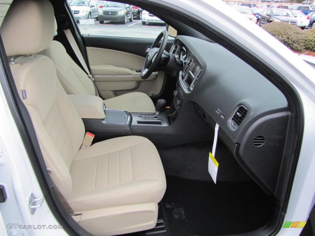 Black/Light Frost Beige Interior 2011 Dodge Charger SE Photo #44738990