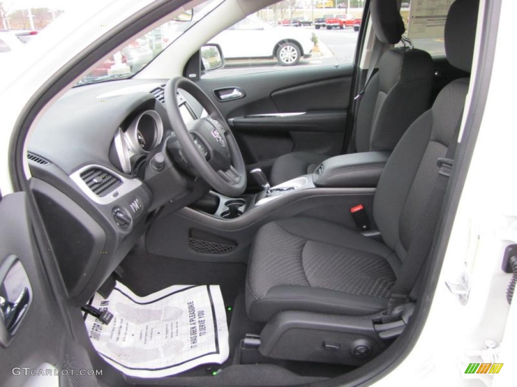 Black Interior 2011 Dodge Journey Mainstreet Photo #44739786