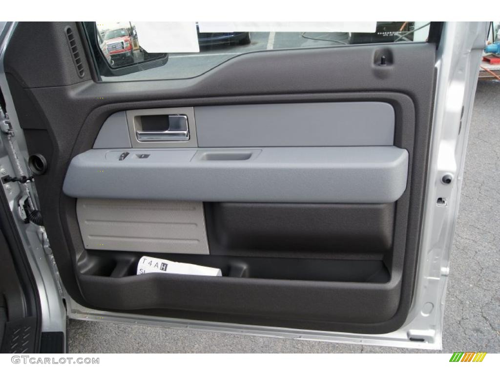 2011 Ford F150 XL SuperCab Steel Gray Door Panel Photo #44746035