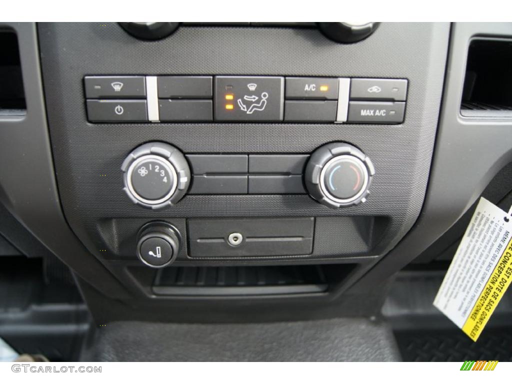 2011 Ford F150 XL SuperCab Controls Photo #44746271