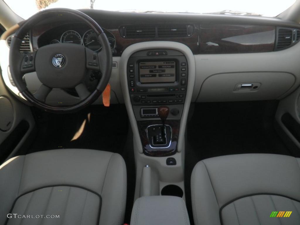 2008 Jaguar X-Type 3.0 Sedan Stone Dashboard Photo #44746975