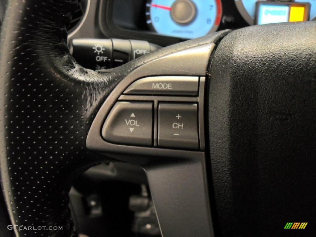 2010 Honda Pilot EX-L Controls Photo #44747444