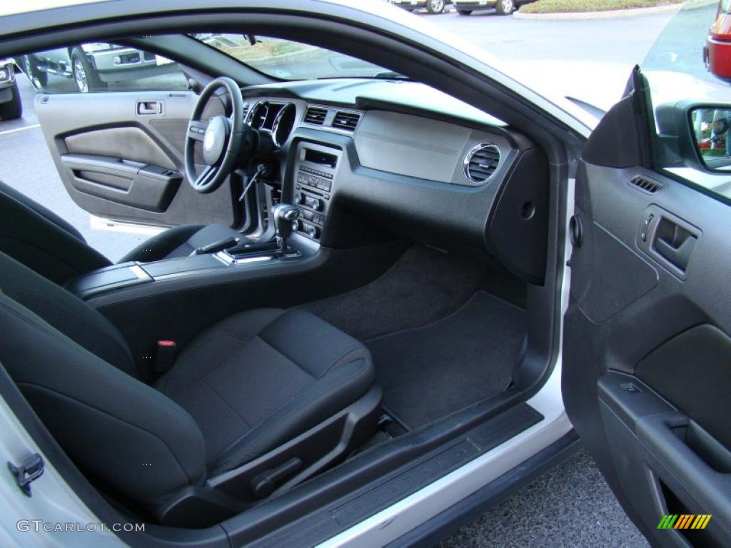 2011 Mustang V6 Coupe - Ingot Silver Metallic / Charcoal Black photo #11