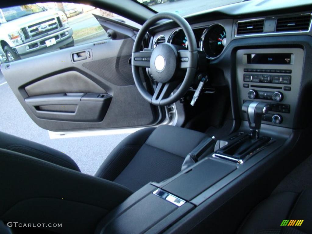 2011 Mustang V6 Coupe - Ingot Silver Metallic / Charcoal Black photo #13