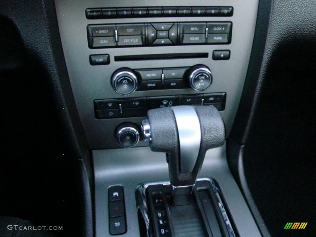 2011 Mustang V6 Coupe - Ingot Silver Metallic / Charcoal Black photo #18