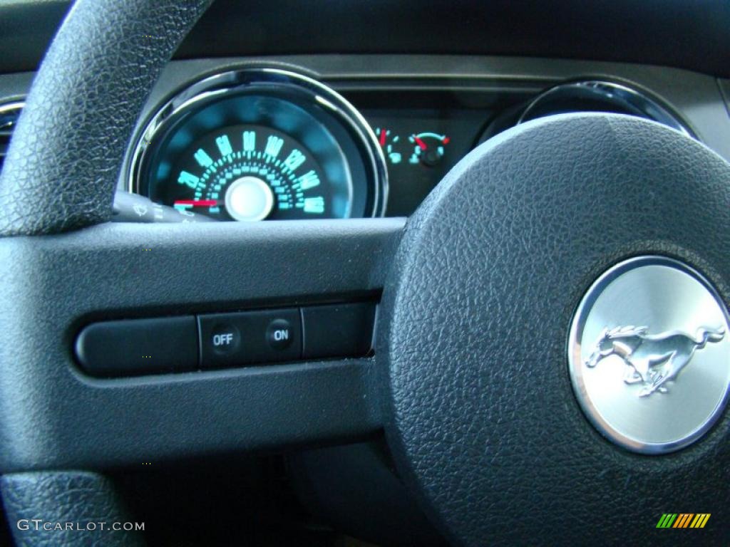 2011 Mustang V6 Coupe - Ingot Silver Metallic / Charcoal Black photo #20