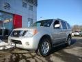 Silver Lightning - Pathfinder SE 4x4 Photo No. 1