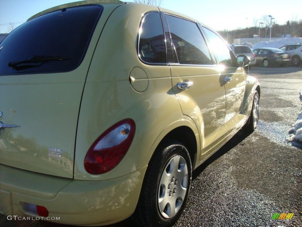 2007 PT Cruiser Touring - Pastel Yellow / Pastel Pebble Beige photo #7