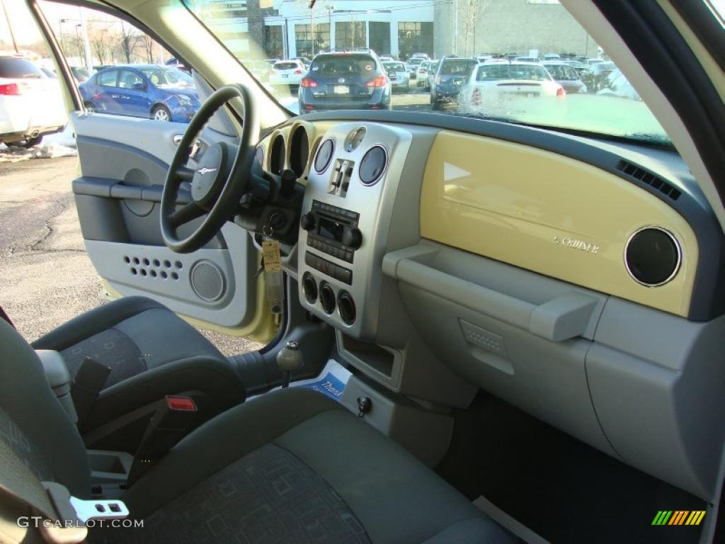 2007 PT Cruiser Touring - Pastel Yellow / Pastel Pebble Beige photo #23