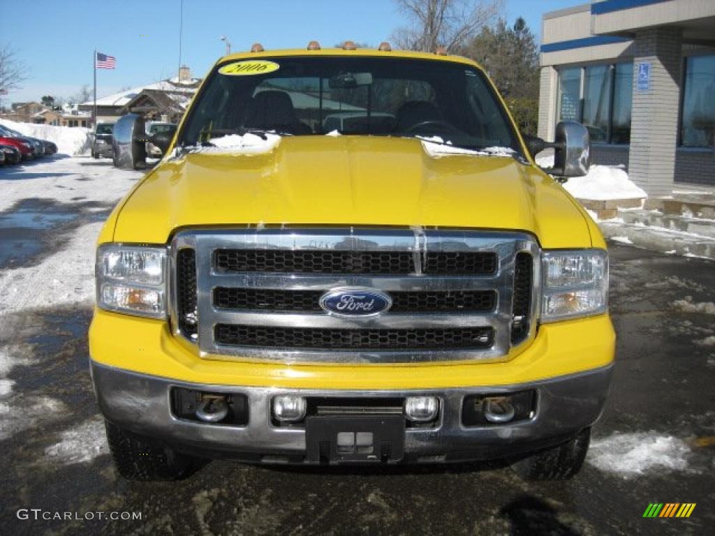 2006 F350 Super Duty Amarillo Edition Crew Cab 4x4 - Blazing Yellow / Black photo #13