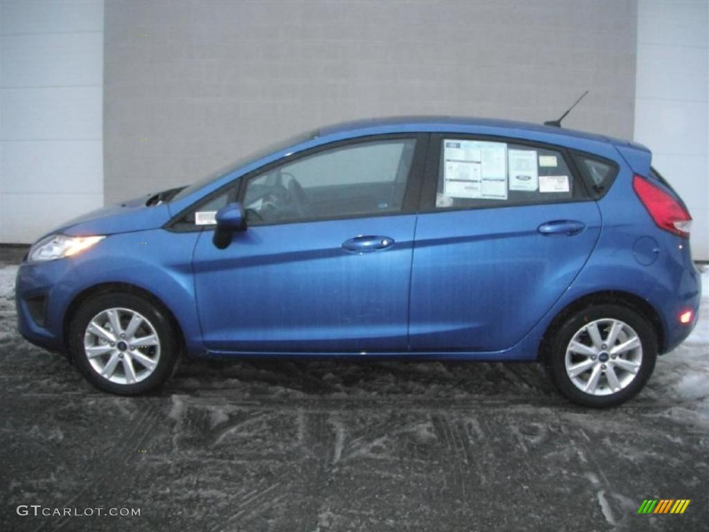Blue Flame Metallic 2011 Ford Fiesta SE Hatchback Exterior Photo #44757727