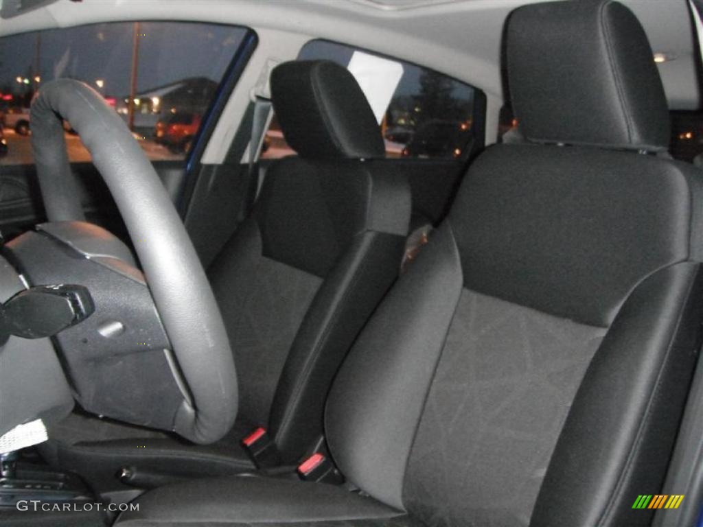 Charcoal Black/Blue Cloth Interior 2011 Ford Fiesta SE Hatchback Photo #44758027
